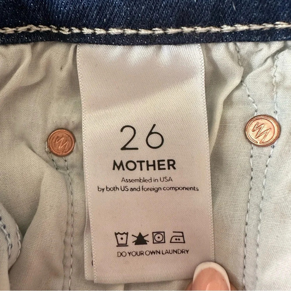 Mother The Double Fray Skirt  take the edge off Size: 26 - Picture 4 of 5